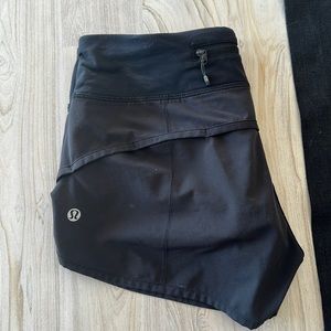 Lululemon 2.5” Speed Shorts